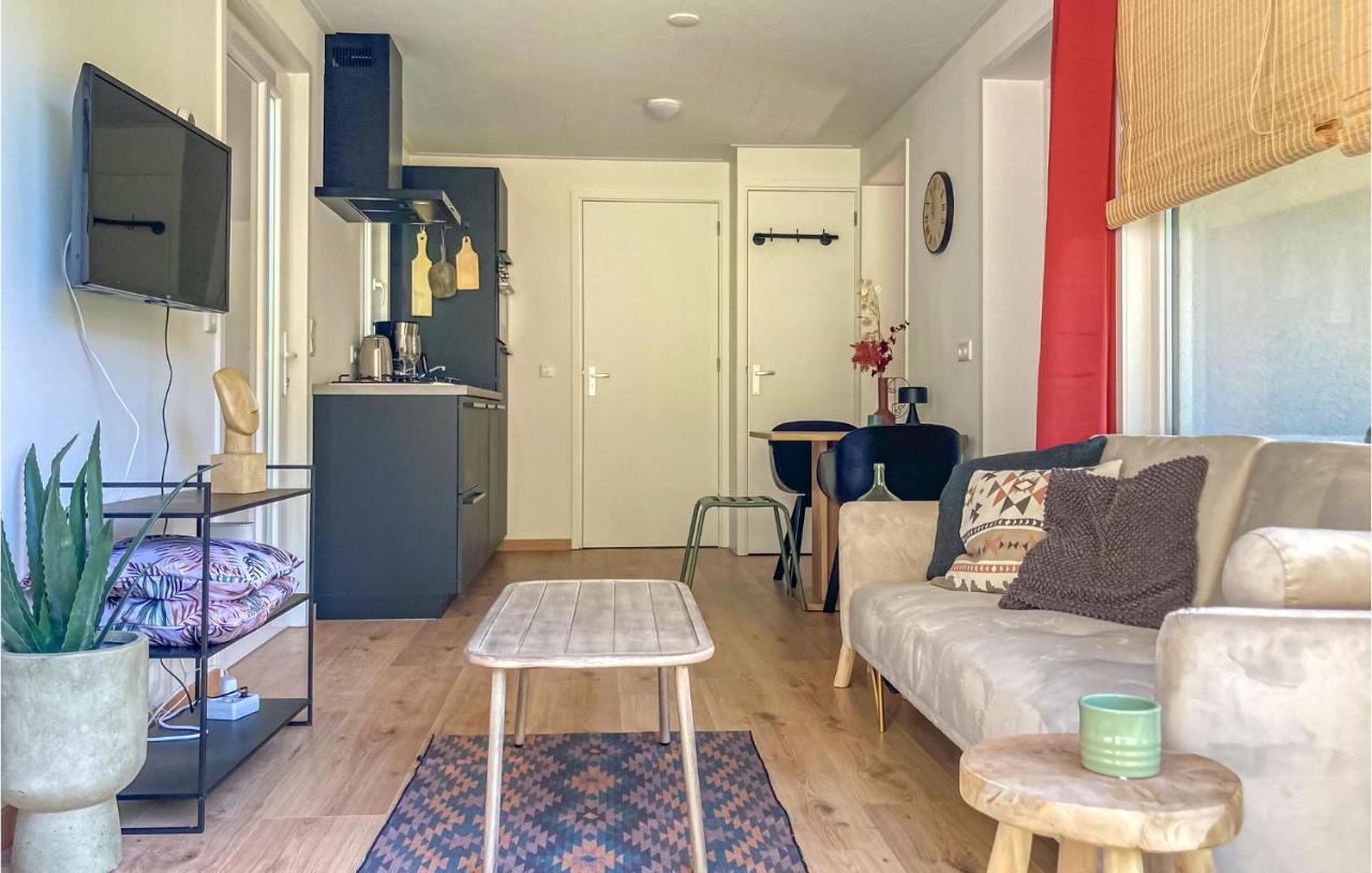 Cozy Home In Heinkenszand With Sauna Екстериор снимка